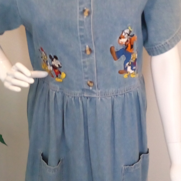 VINTAGE! Embroidered Disney Denim w/Mickey, Minnie, Donald, Daisy, Goofy & Pluto - Picture 5 of 12